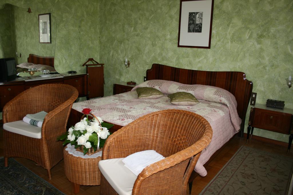 B&B Il Glicine Bedizzole Bagian luar foto