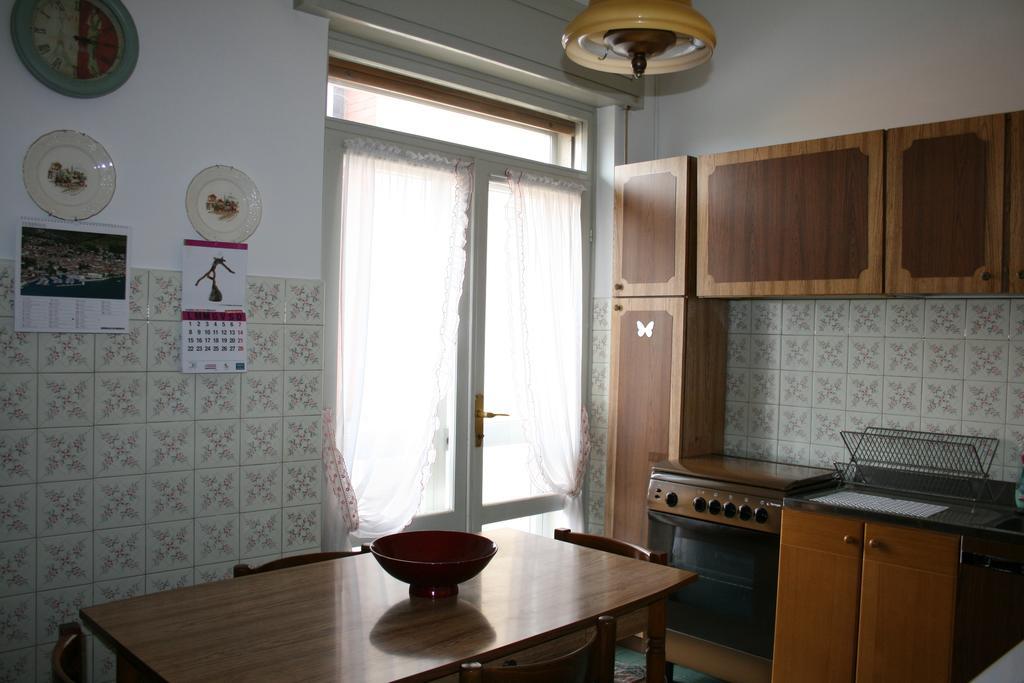 B&B Il Glicine Bedizzole Bagian luar foto